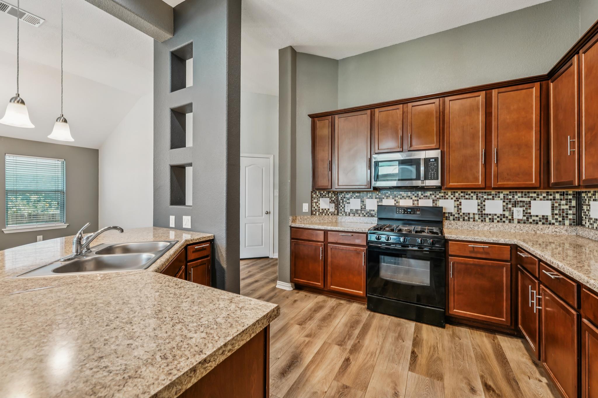 229 Wicker Park WAY