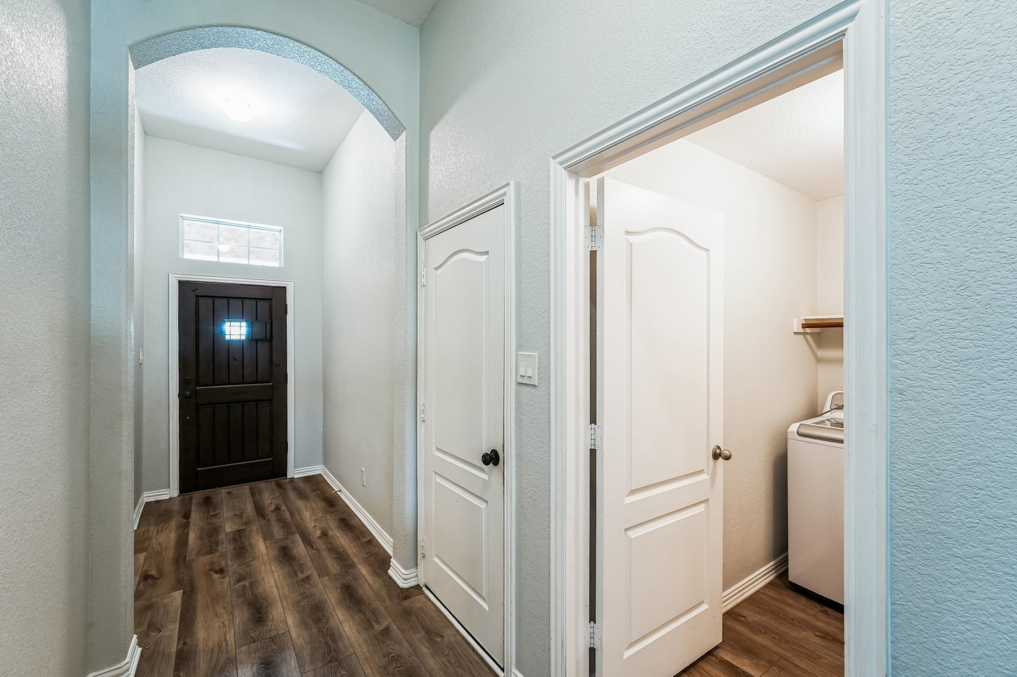 229 Wicker Park WAY