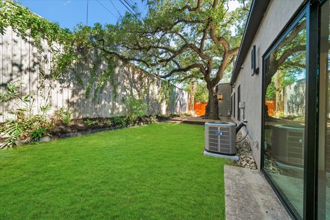 Tiny photo for 2610 CARNARVON LN #Apt B, Austin, TX 78704 (MLS # 8845353)