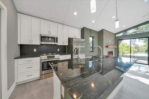 Tiny photo for 2610 CARNARVON LN #Apt B, Austin, TX 78704 (MLS # 8845353)