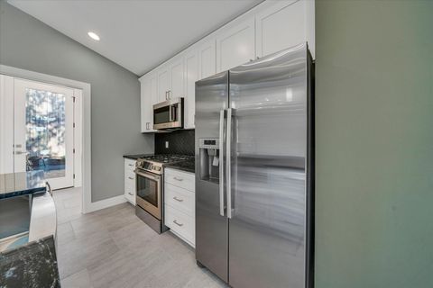 Tiny photo for 2610 CARNARVON LN #Apt B, Austin, TX 78704 (MLS # 8845353)