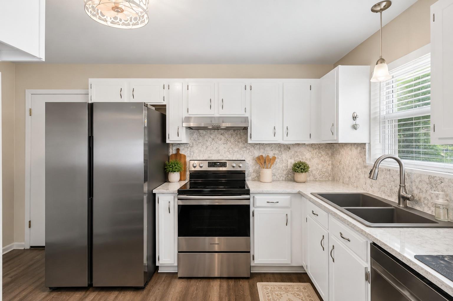 115 Village DR