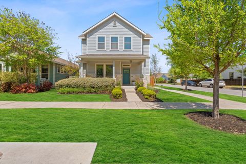 5820 Baythorne DR Austin TX 78747