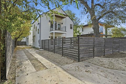 Tiny photo for 2811 Garwood ST #A, Austin, TX 78702 (MLS # 4059896)