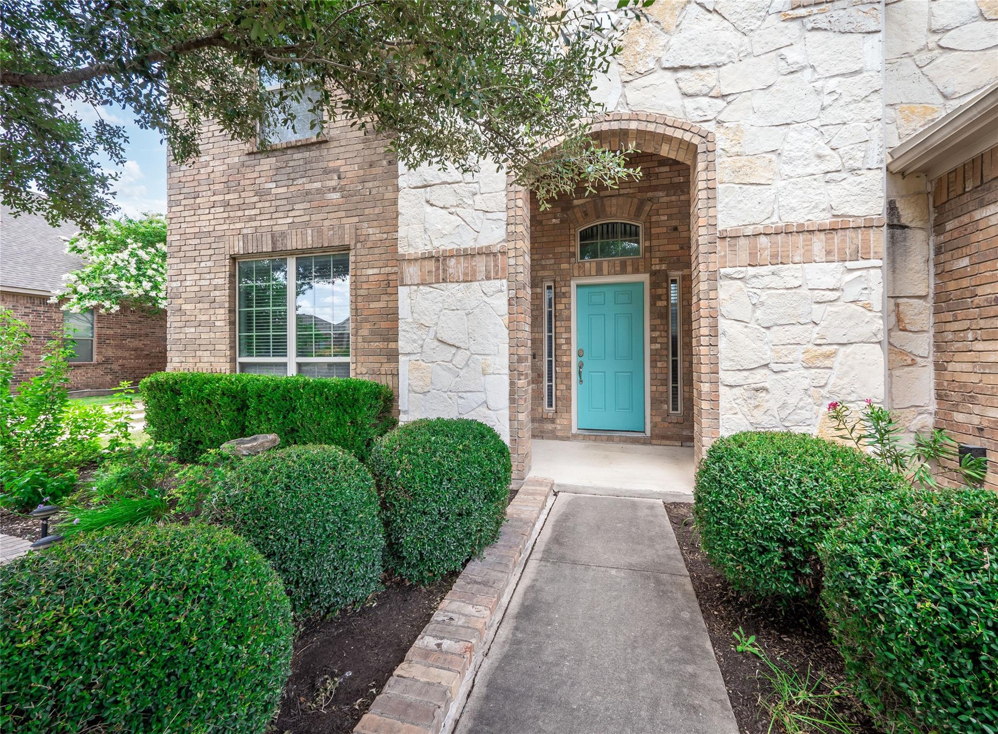624 Clear Springs HOLW