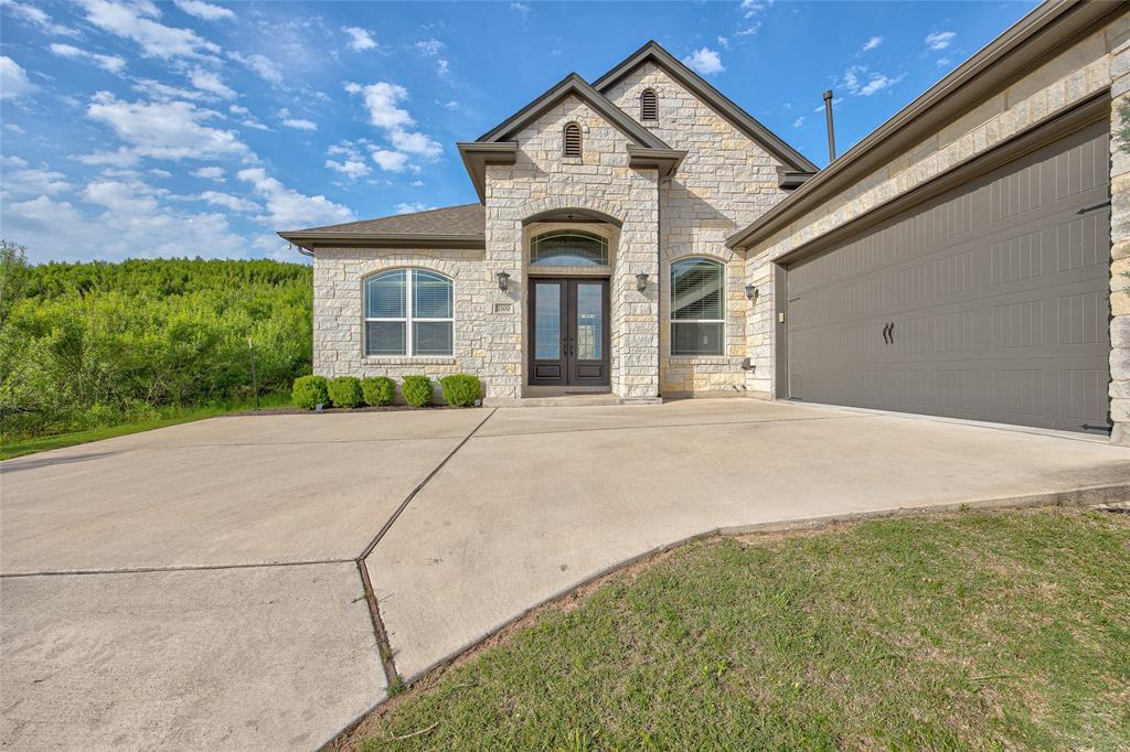 2100 Buffalo Gap
