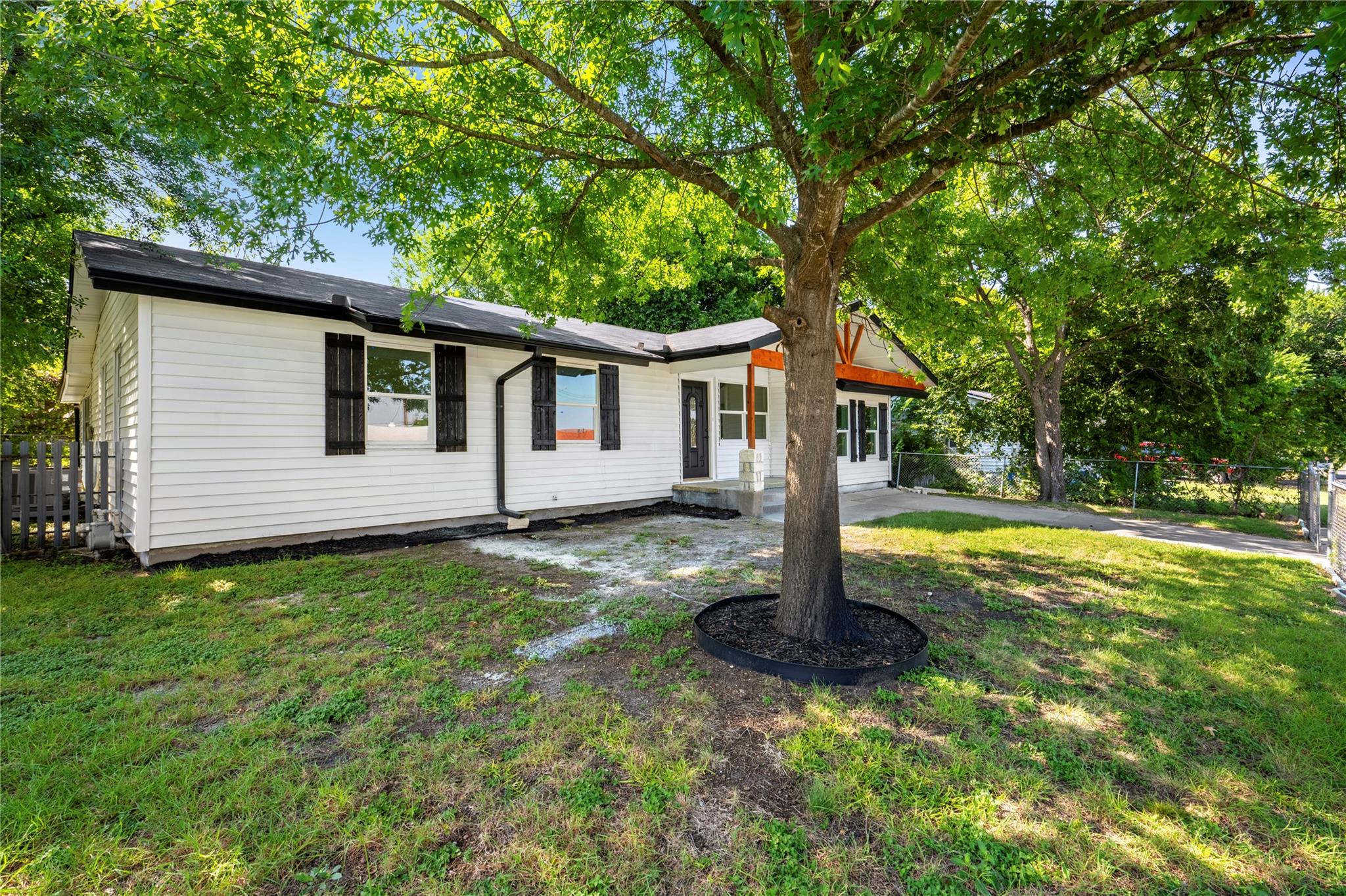 306 Margaret Lee ST