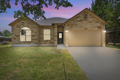 145 Cardinal LOOP Paige TX 78659
