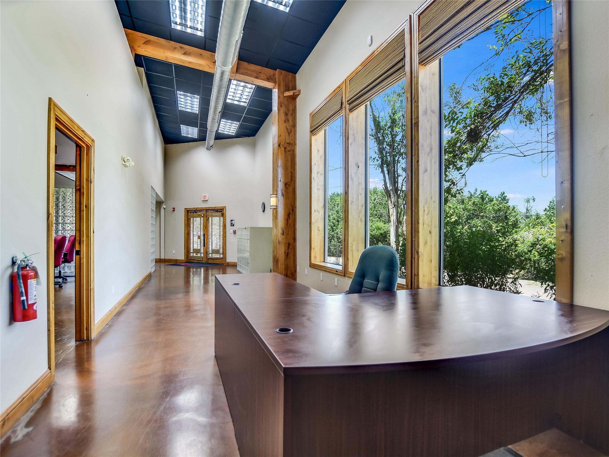 4004 E Highway 290