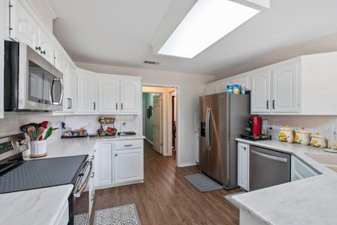 Tiny photo for 4906 Thunderbird DR, Lago Vista, TX 78645 (MLS # 9707131)