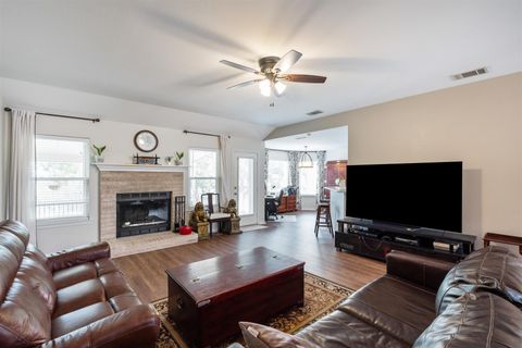 Tiny photo for 4906 Thunderbird DR, Lago Vista, TX 78645 (MLS # 9707131)