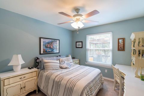 Tiny photo for 4906 Thunderbird DR, Lago Vista, TX 78645 (MLS # 9707131)