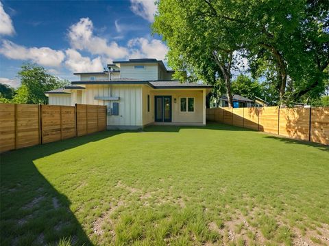 Tiny photo for 3614 Abbate CIR #A, Austin, TX 78721 (MLS # 4912440)