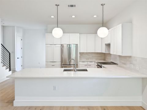 Tiny photo for 3614 Abbate CIR #A, Austin, TX 78721 (MLS # 4912440)