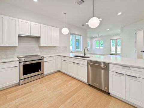 Tiny photo for 3614 Abbate CIR #A, Austin, TX 78721 (MLS # 4912440)