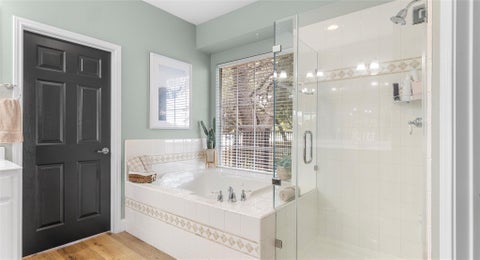 Tiny photo for 18702 Venture DR, Point Venture, TX 78645 (MLS # 2031747)
