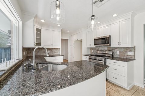 Tiny photo for 11307 Alhambra DR, Austin, TX 78759 (MLS # 6741816)