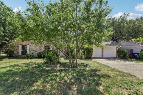 Photo of 11307 Alhambra DR, Austin, TX 78759 (MLS # 6741816)