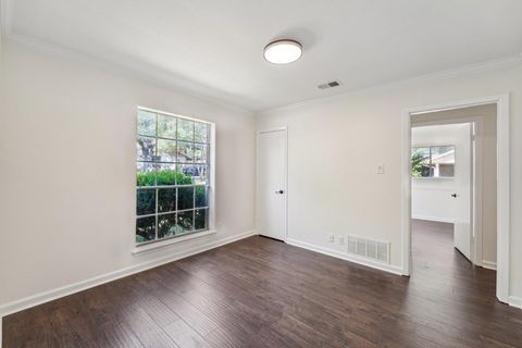 Tiny photo for 11307 Alhambra DR, Austin, TX 78759 (MLS # 6741816)
