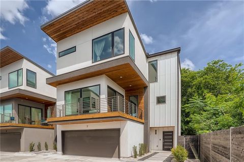 Photo of 5605 Sunshine DR #7, Austin, TX 78756 (MLS # 1291729)