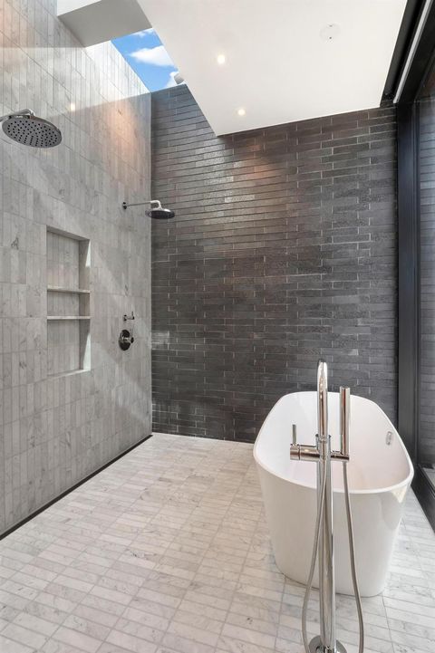 Tiny photo for 807 Redbud TRL, West Lake Hills, TX 78746 (MLS # 6186192)