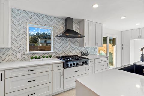 Tiny photo for 6604 Lexington RD, Austin, TX 78757 (MLS # 6109696)