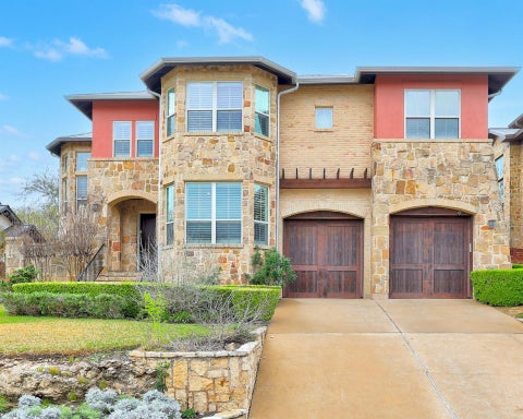 Photo of 816 Stonewall Ridge LN, Austin, TX 78746 (MLS # 8804008)