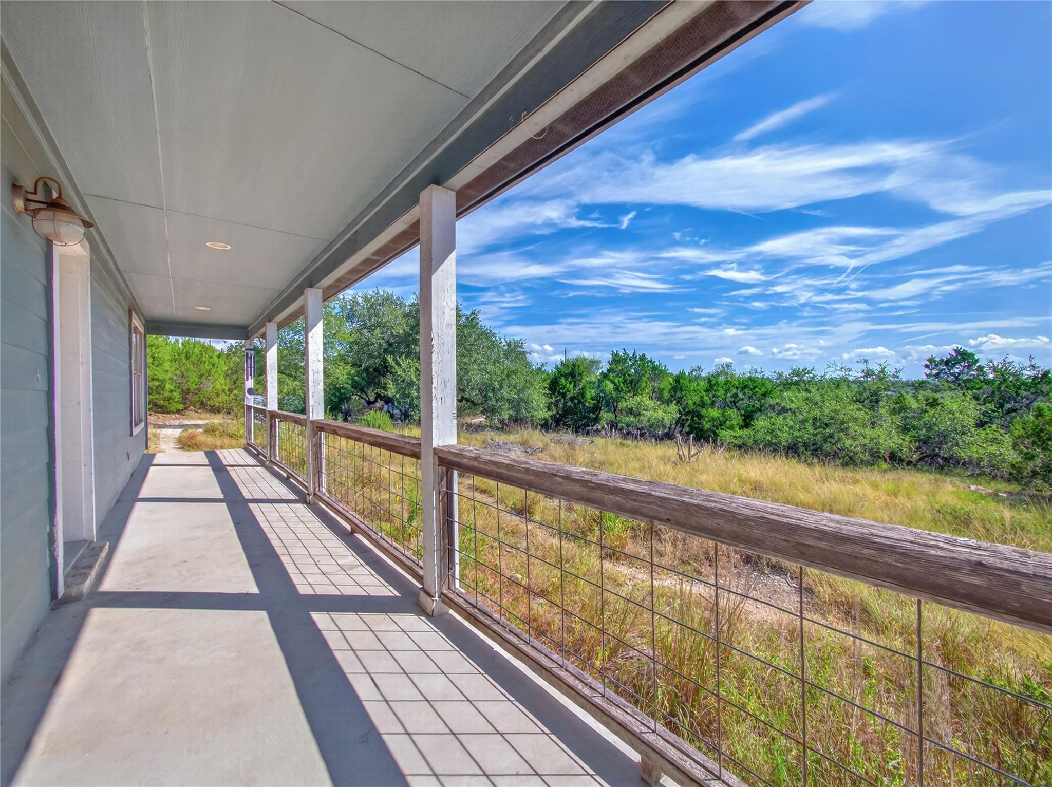 101 Twin Creek CIR