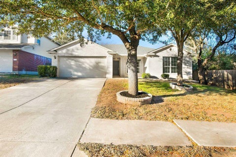 Photo of 3310 BLUE RIDGE DR, Round Rock, TX 78681 (MLS # 5118931)