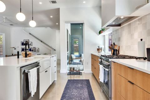 Tiny photo for 506 Powell CIR, Austin, TX 78704 (MLS # 6752865)