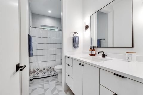 Tiny photo for 506 Powell CIR, Austin, TX 78704 (MLS # 6752865)