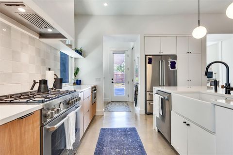 Tiny photo for 506 Powell CIR, Austin, TX 78704 (MLS # 6752865)