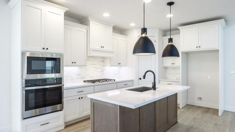 Tiny photo for 7214 Stitzel Weller DR, Austin, TX 78744 (MLS # 9409721)