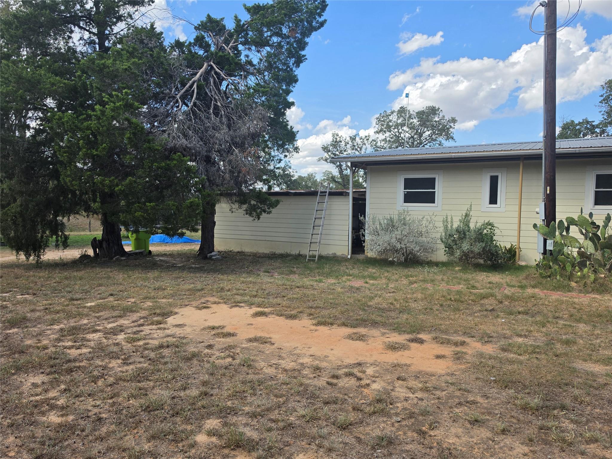 150 Wayside DR