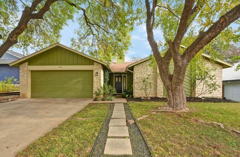 Photo of 7811 Finch TRL, Austin, TX 78745 (MLS # 9133560)