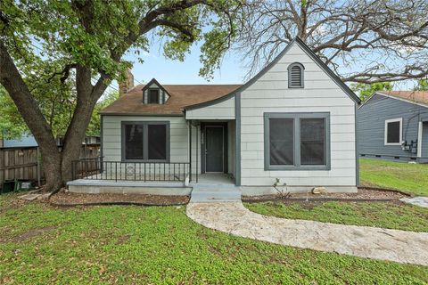 Photo of 2500 Manor RD, Austin, TX 78722 (MLS # 4765611)