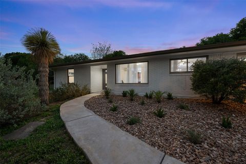 Photo of 11502 Oakwood DR, Austin, TX 78753 (MLS # 7213857)