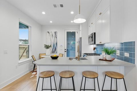 Tiny photo for 2105 SL Davis Ave. #2 St, Austin, TX 78702 (MLS # 1223091)