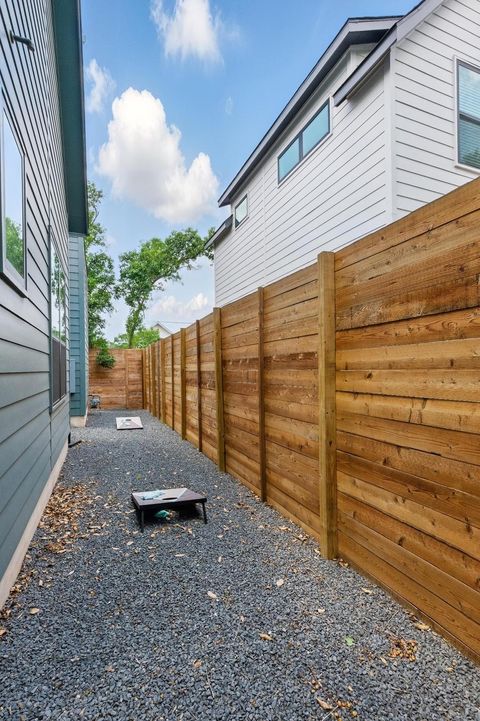 Tiny photo for 2105 SL Davis Ave. #2 St, Austin, TX 78702 (MLS # 1223091)