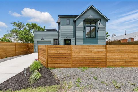 Photo of 2105 SL Davis Ave. #2 St, Austin, TX 78702 (MLS # 1223091)