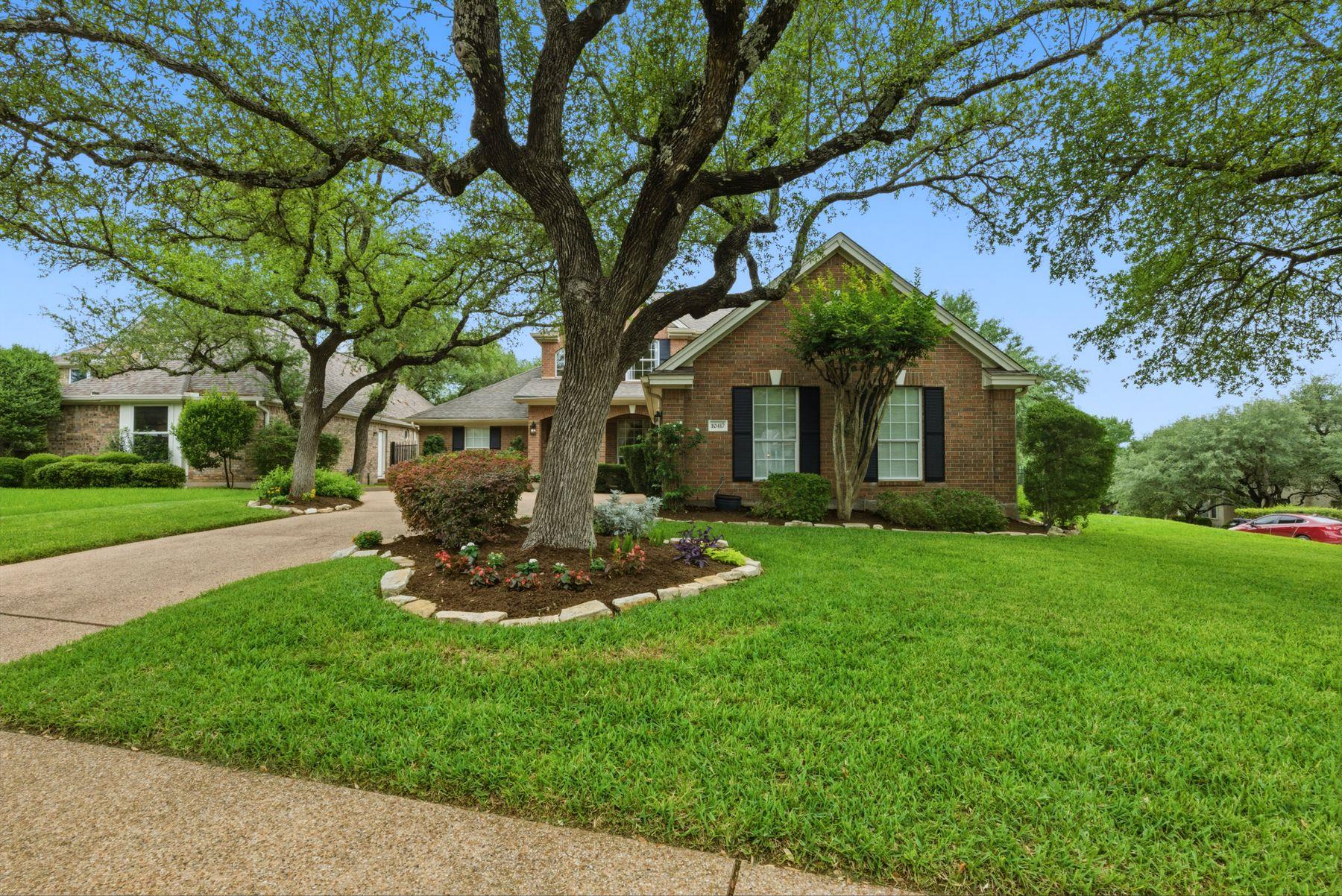 10417 Peonia CT
