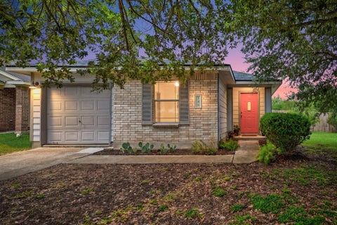 Photo of 148 Pearl Lake DR, Kyle, TX 78640 (MLS # 4796363)