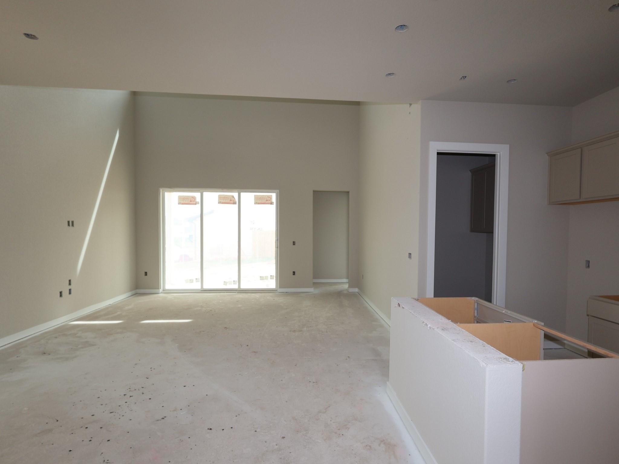748 Corvallis DR