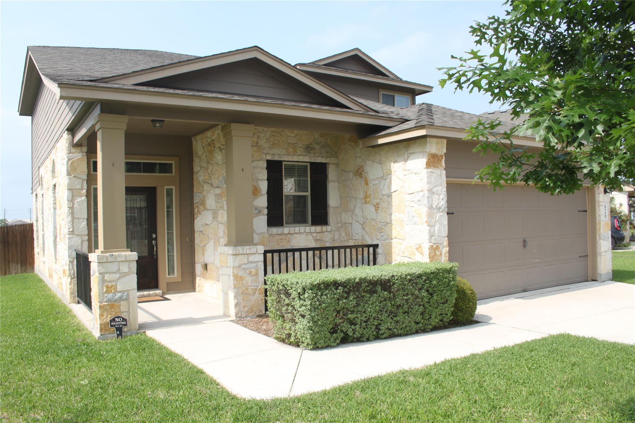 View Lockhart, TX 78644 house