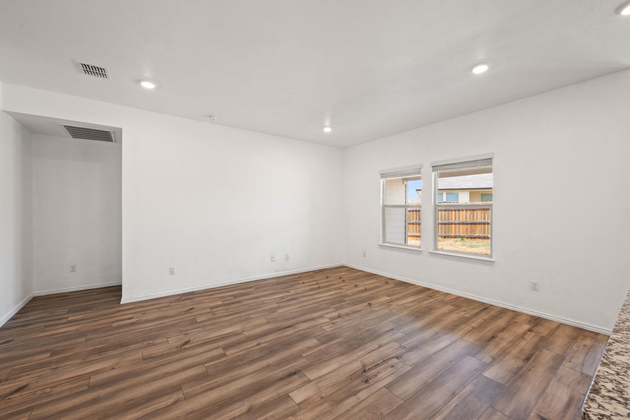 1012 Velvet CT