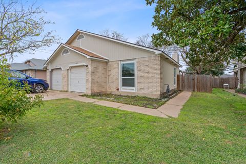 Photo of 16131 Stoneham CIR, Pflugerville, TX 78660 (MLS # 1919325)
