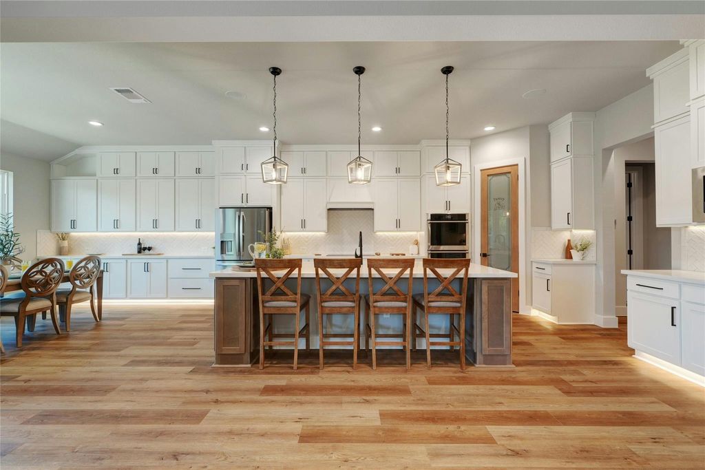 Photo of 3500 Boone DR, Lago Vista, TX 78645 (MLS # 7278563)