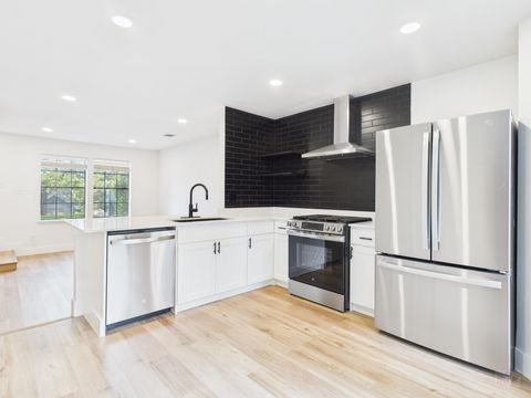 Tiny photo for 1411 Gracy Farms LN #112, Austin, TX 78758 (MLS # 8445559)