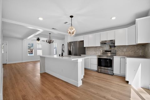 Tiny photo for 1205 E 9th ST, Austin, TX 78702 (MLS # 8704011)