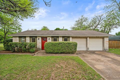 Photo of 7404 Bucknell DR, Austin, TX 78723 (MLS # 7692525)